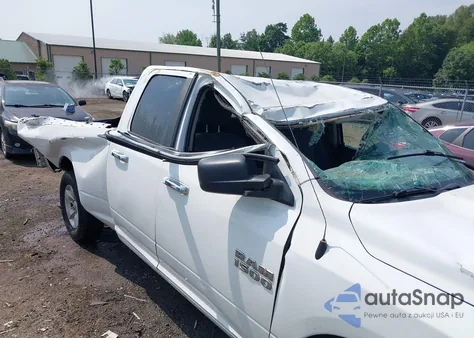 2018 Ram 1500 Slt 4X2 6'4 Box z USA, uszkodzony, nr VIN 1C6RR6GG5JS119341